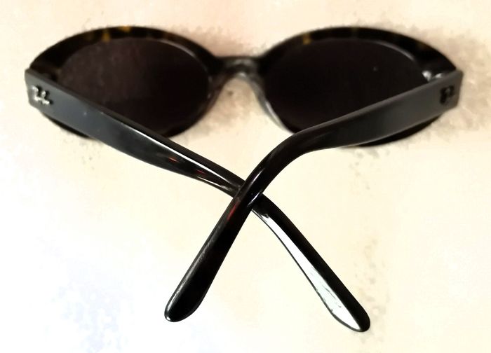 Lunettes de Soleil "Ray Ban" - photo numéro 4
