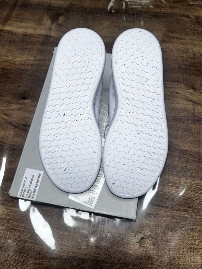 Baskets adidas neuf - photo numéro 5