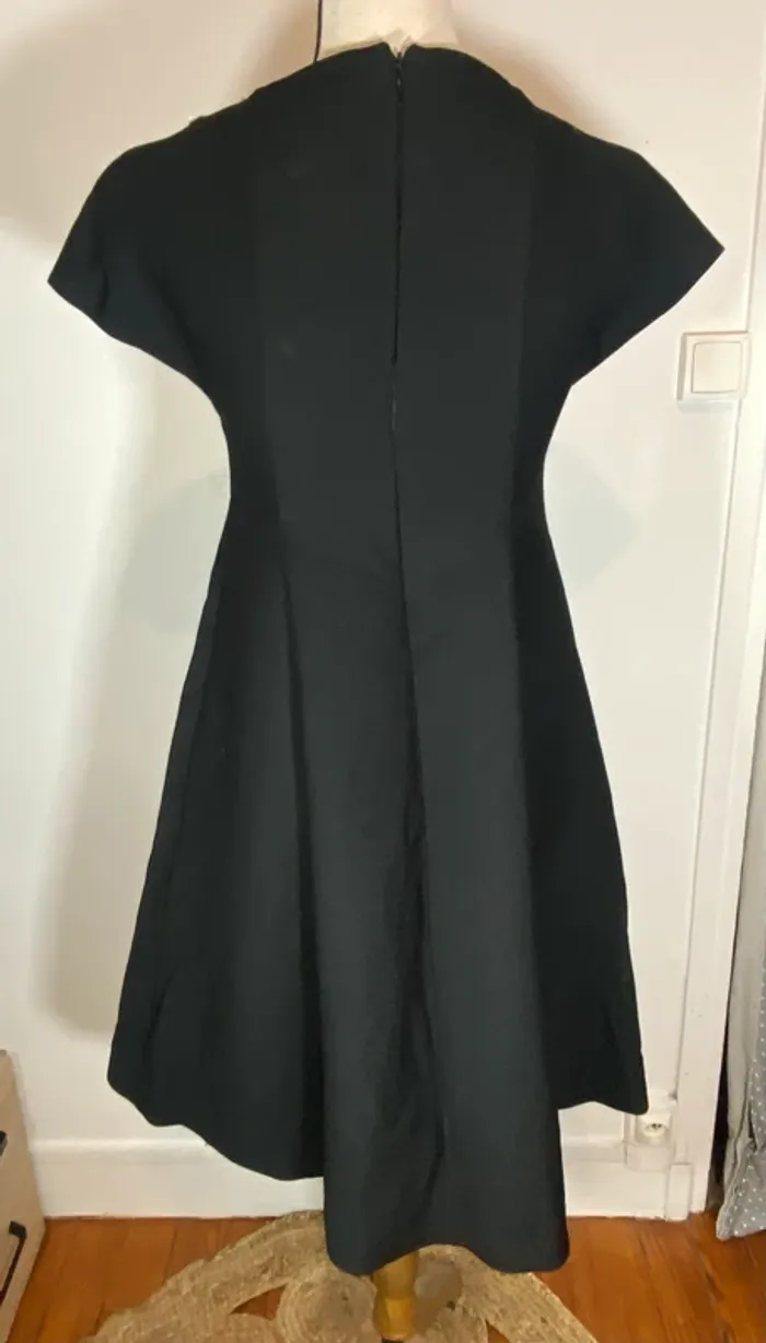 Robe chic Cacharel - photo numéro 3