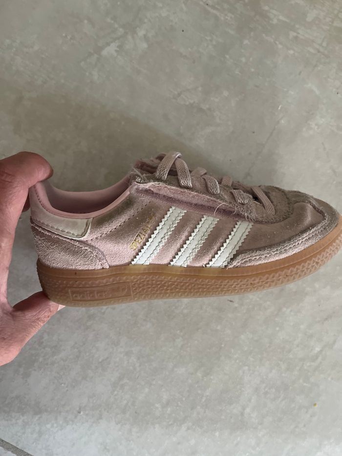 Basket adidas taille 27 - photo numéro 2