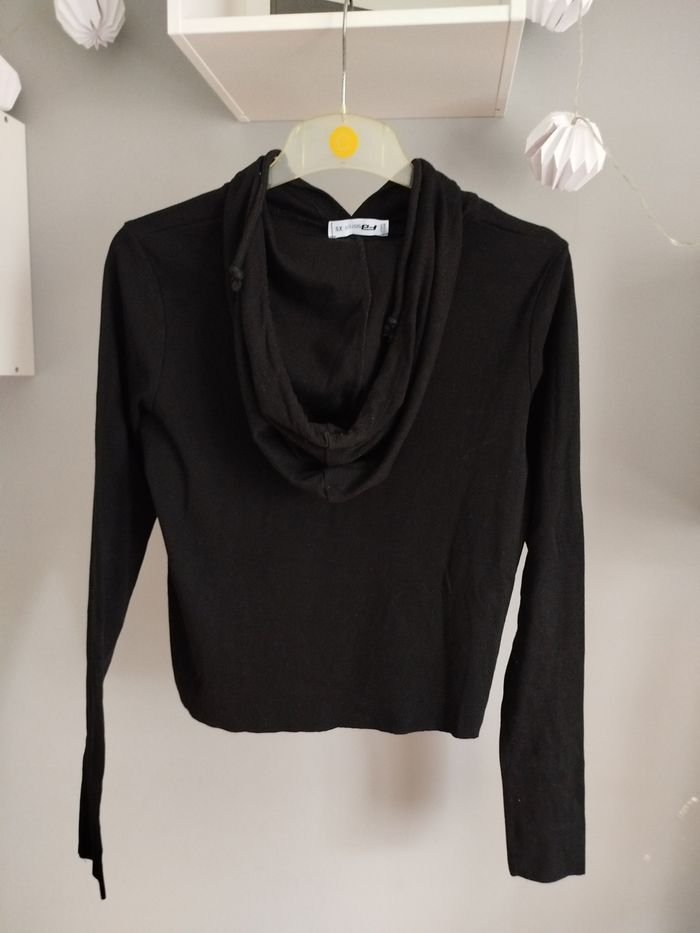 Sweat à capuche noir fleuri taille XS - photo numéro 4