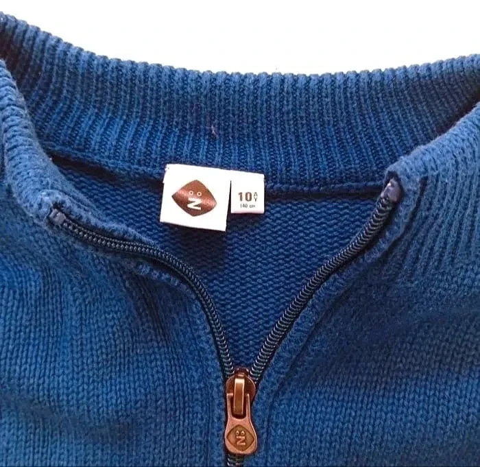 Gilet Zippé Bleue pour Garçon. Taille 10 ans. 140 cms - photo numéro 3