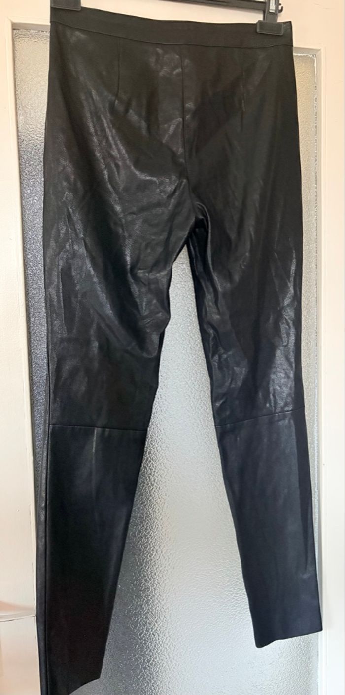 Pantalon noir Similicuir taille 38 - photo numéro 2