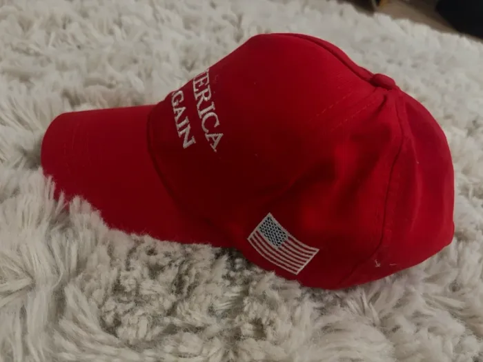 Casquette rouge make america - photo numéro 2