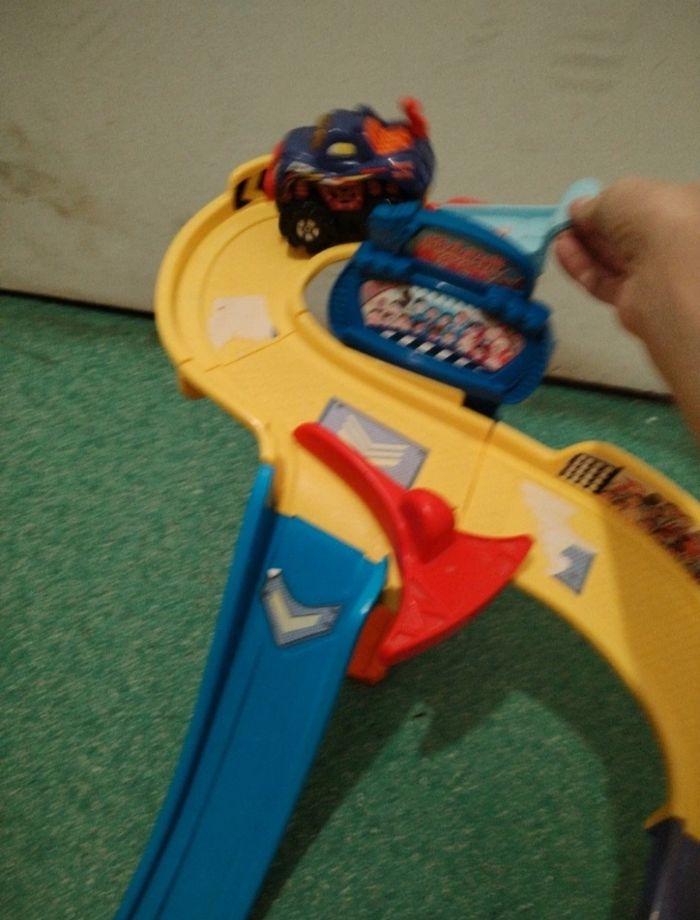 Circuit tutute bolide - photo numéro 3