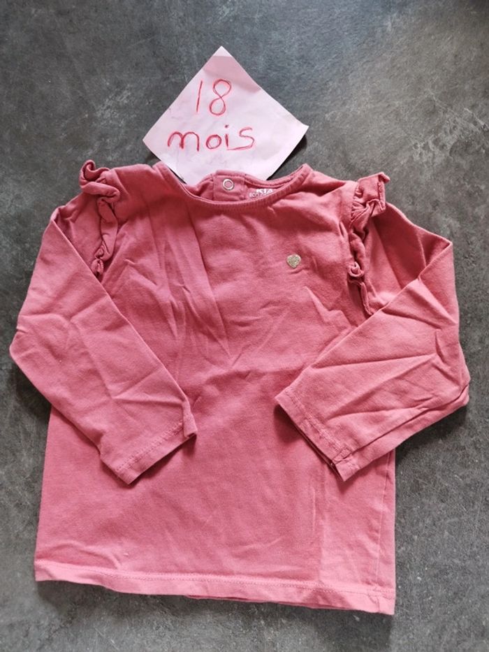 Haut rose petit coeur doré 18 mois