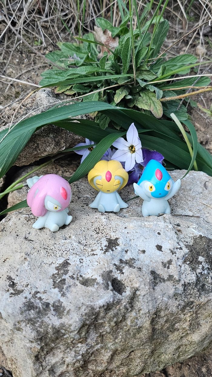 Super figurine Pokemon Nintendo finger puppet crefadet Crefollet Crehelf - photo numéro 2