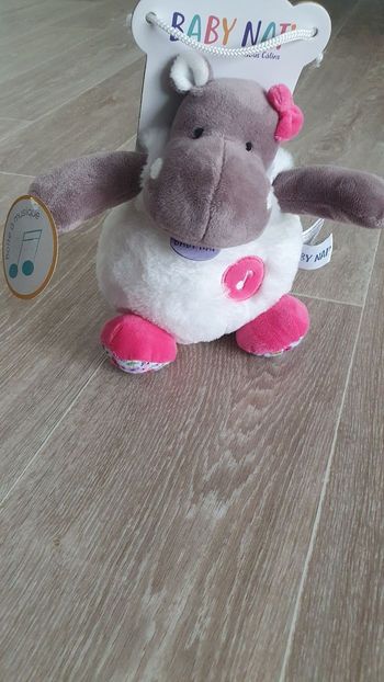 Boîte à musique baby nat