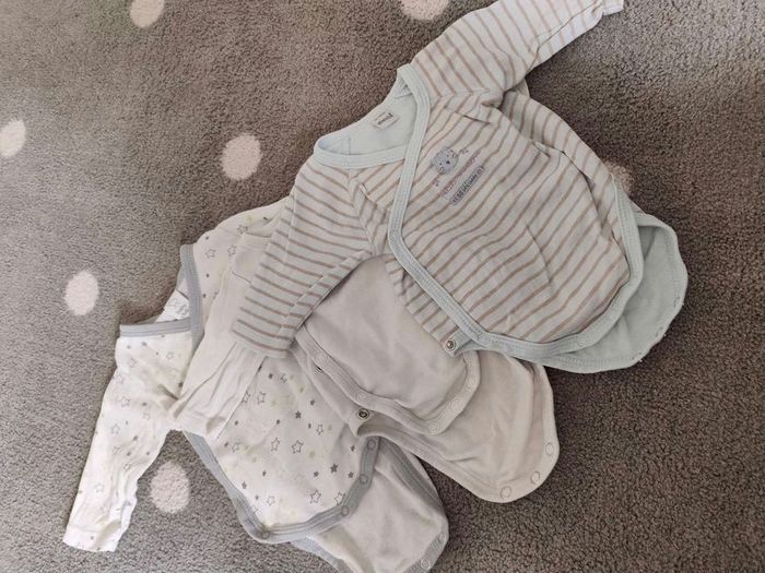 Lot 4 bodys - photo numéro 2