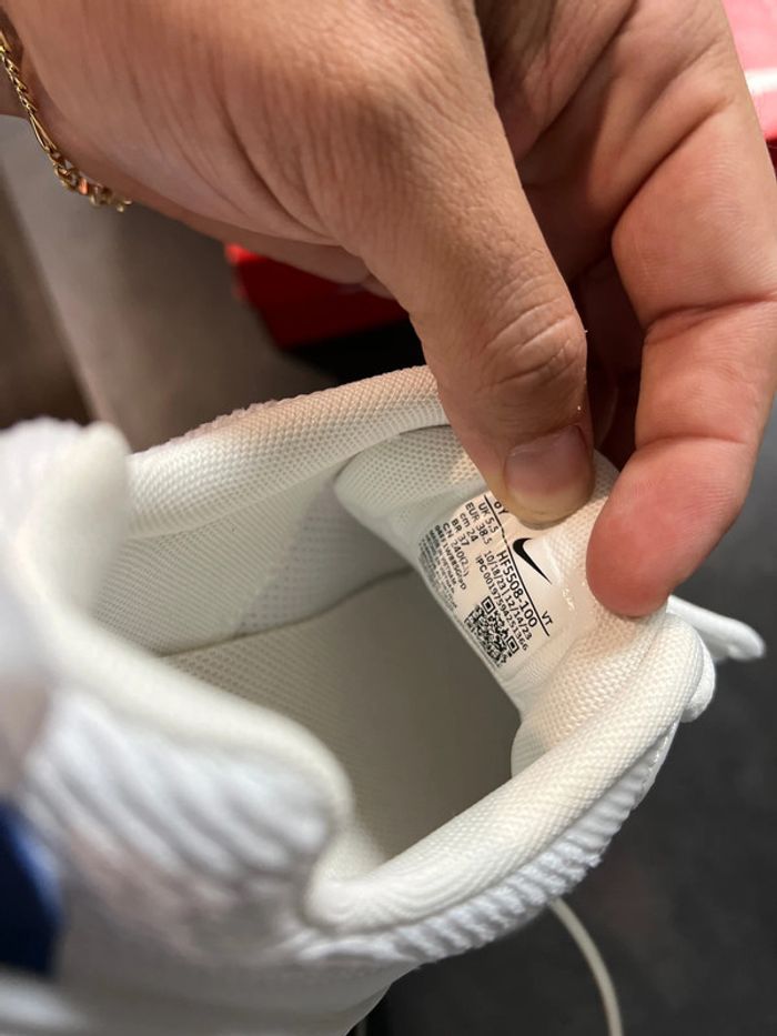 Basket Nike air Max pulse taille 38.5 - photo numéro 4