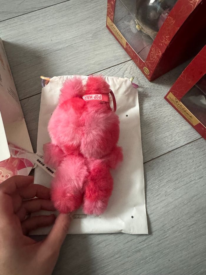 Labubu love pop mart - photo numéro 3