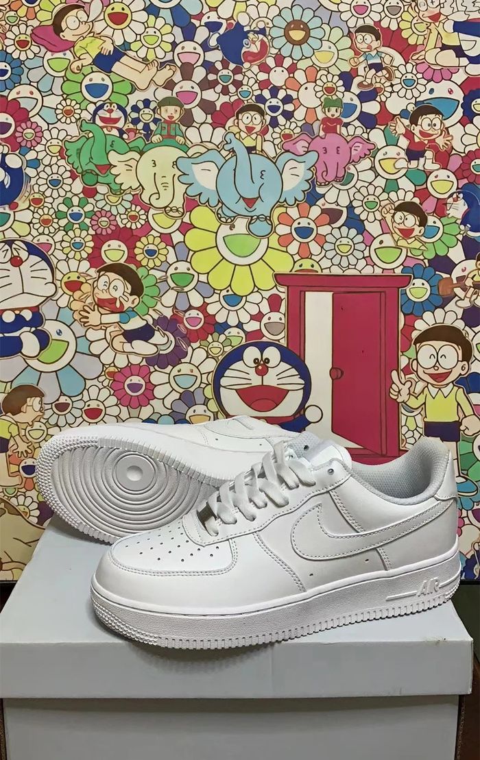Nike Air Force 1 Low '07 White 38.5 - photo numéro 2