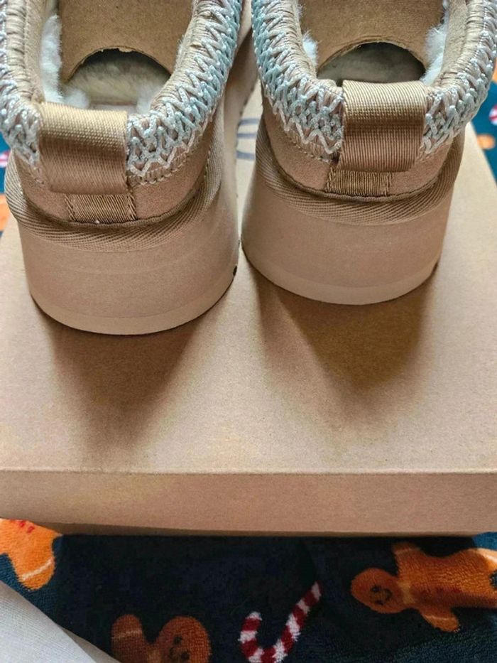 Ugg w tazz Taille 38 couleur sable - photo numéro 6