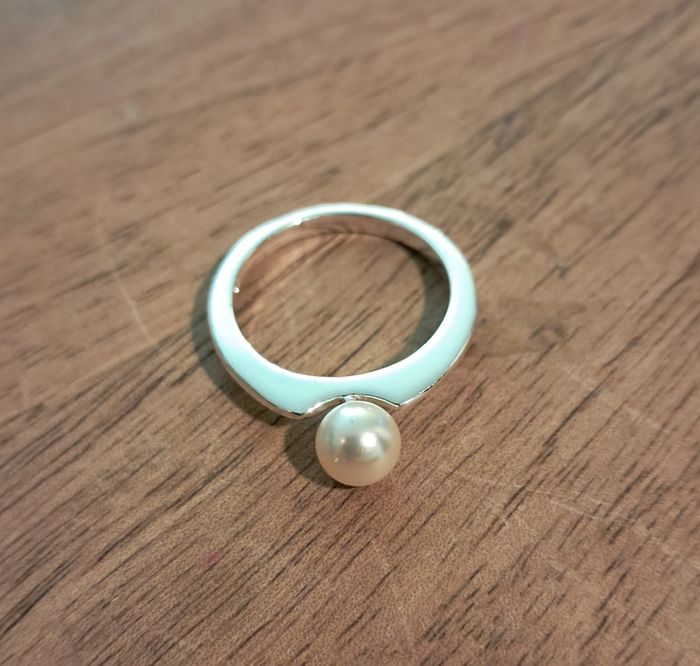 Bague avec perle