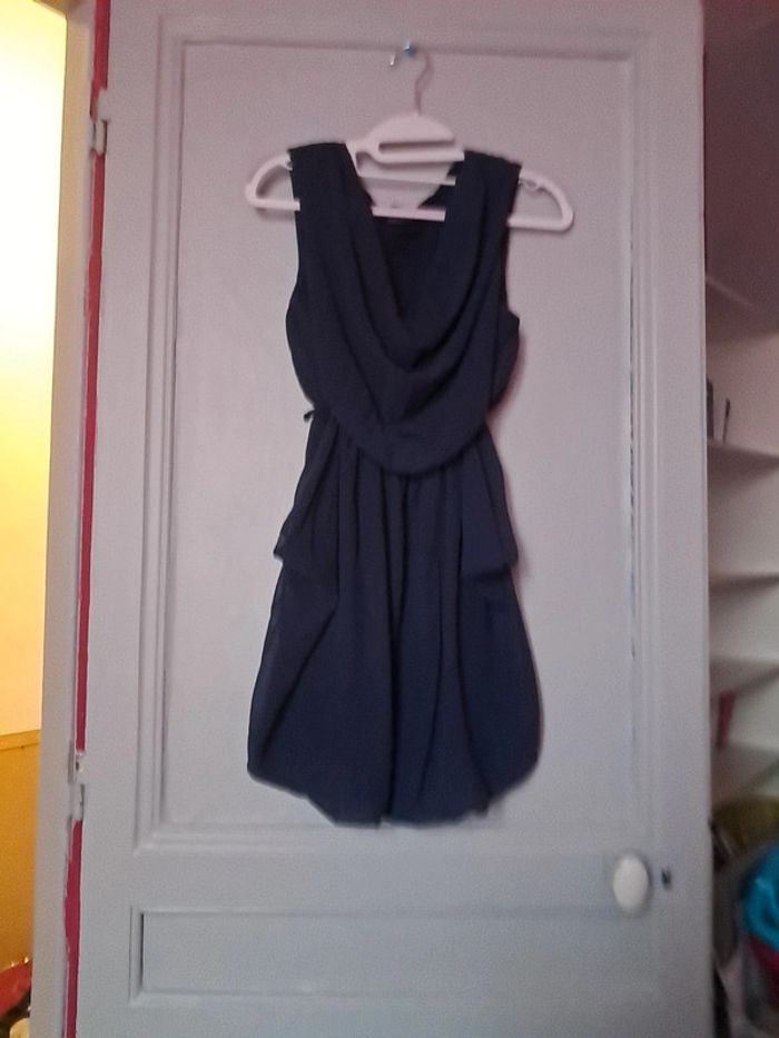 robe bleu marine - photo numéro 2