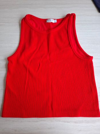 Débardeur rouge stradivarius 