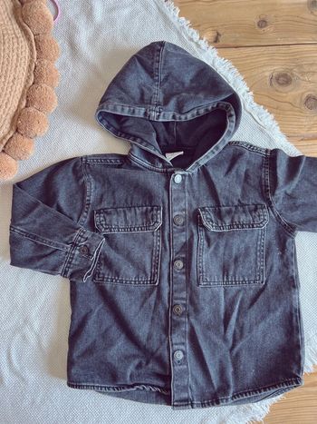 Chemise en jean Zara à capuche veste 104