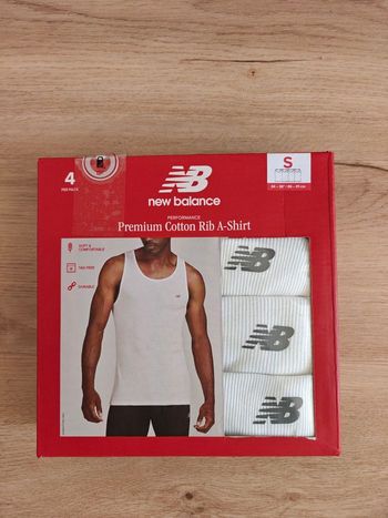 Packs lot de 4 débardeurs côteléq homme taille S New Balance neufs encore emballés 