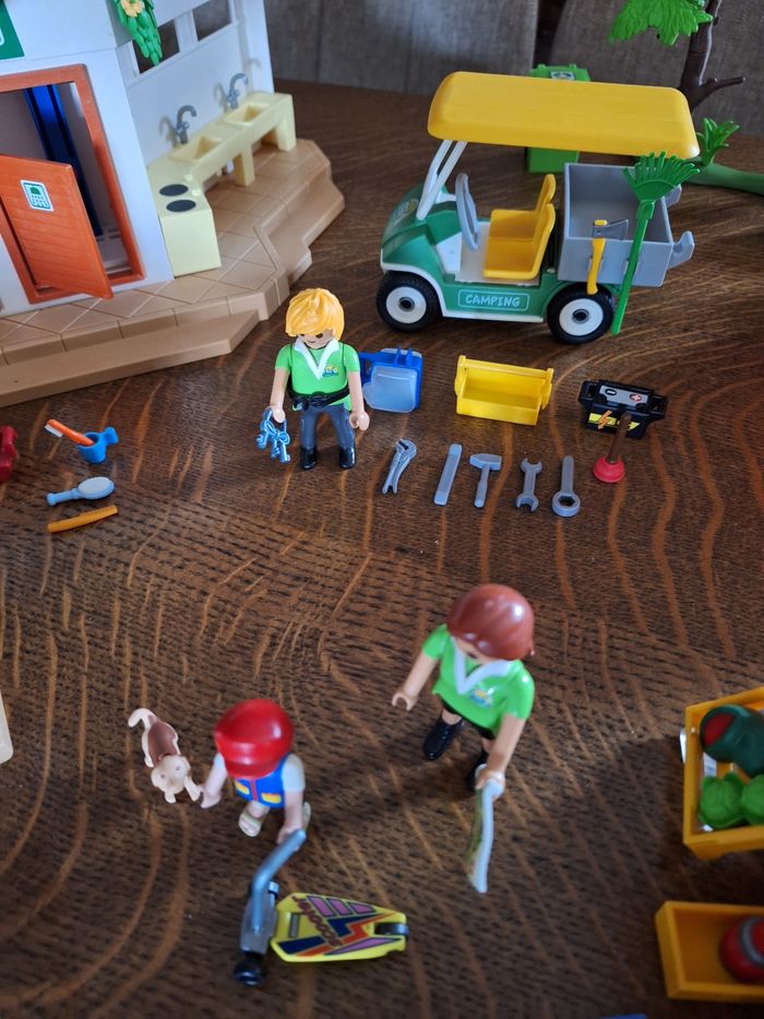 Playmobil 5432 + voiture 5436 + voiturette Offerte - photo numéro 4