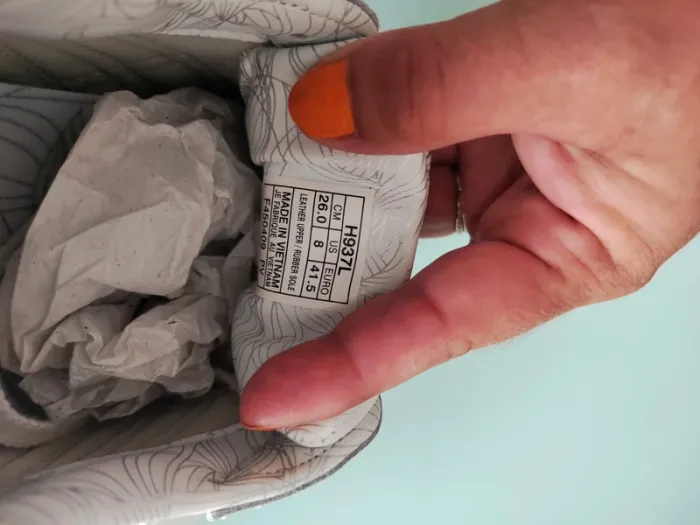 Asics blanche taille 41.5 - photo numéro 5