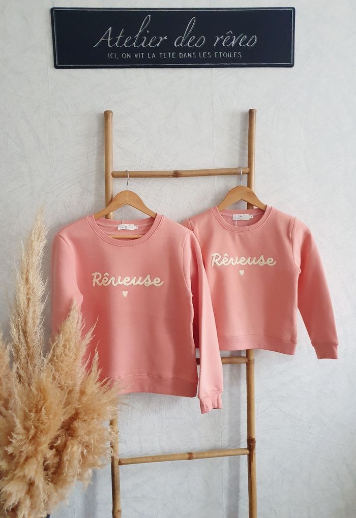 Sweats " Rêveuse " Taille S vendu seul