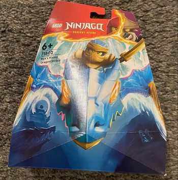 Lego ninjago 71802 L'attaque du Dragon Rebelle de Nya