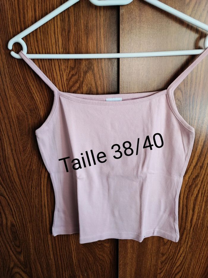 Débardeur rose taille 38/40