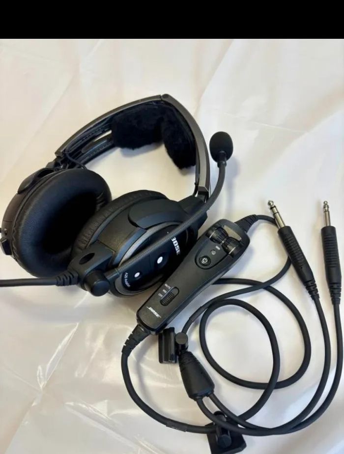 Casque d'aviation BOSE A20 avec Bluetooth et deux prises, 30h de vol en excellent état