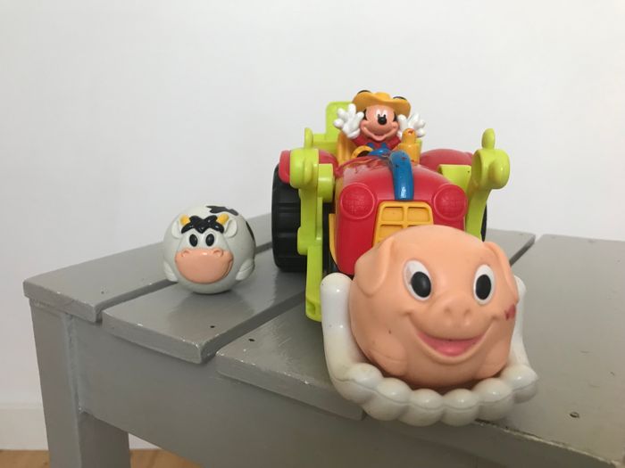 Le tracteur de Mickey-remorque et personnages +2 ans - photo numéro 5