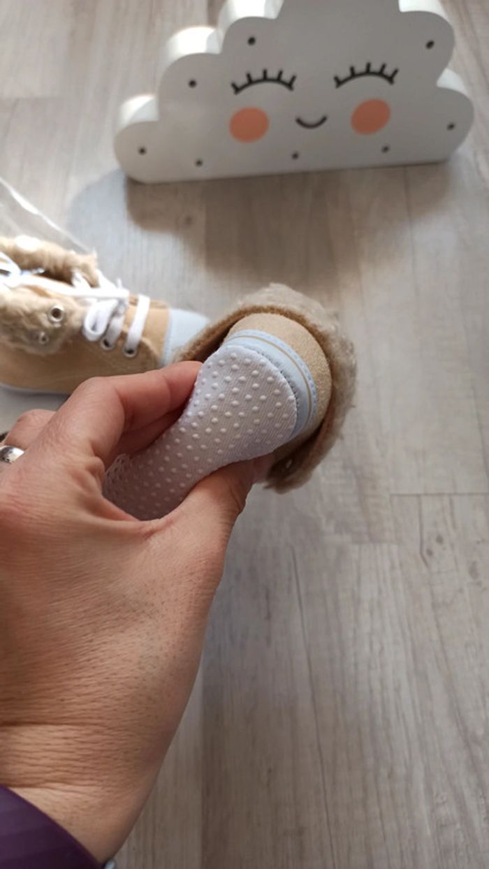 Chaussures chaussons antidérapant 19 - photo numéro 5