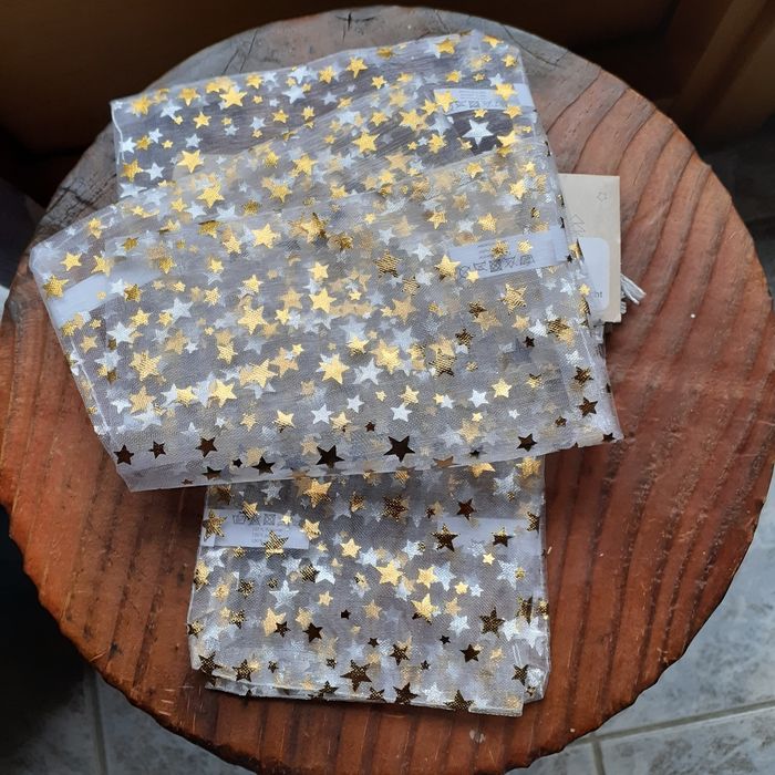 Lot 5 pochettes cadeaux en tissu étoiles dorées *2 formats - photo numéro 2