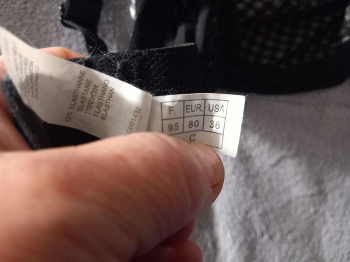 Soutien gorge - photo numéro 3