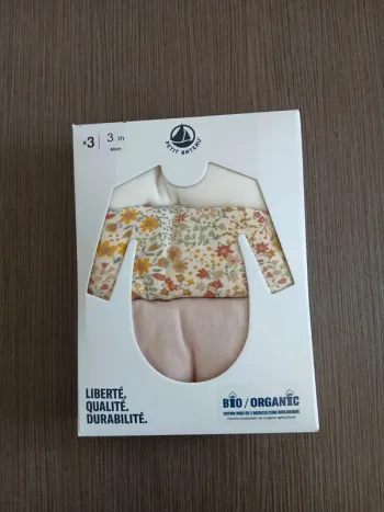 Lot de trois bodies manches longues petit bateau 3 mois