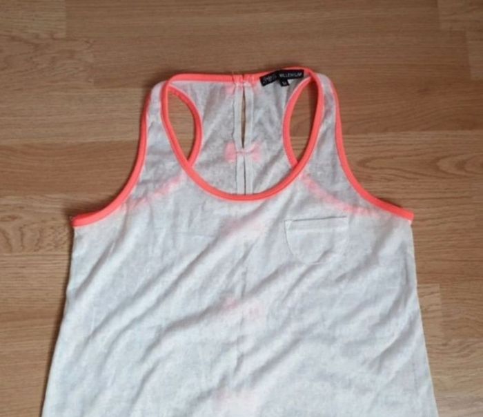 Top neuf blanc en T.M (38) - photo numéro 9