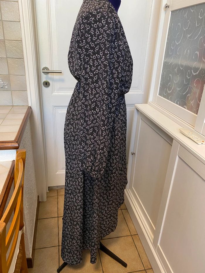 Robe longue asymétrique croisée à imprimé marguerite Shein L - photo numéro 4