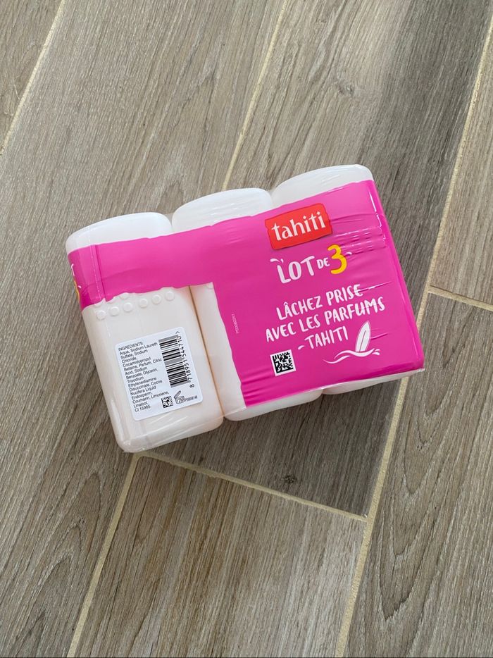 Lot de 3 gel douche neuf Tahiti coco