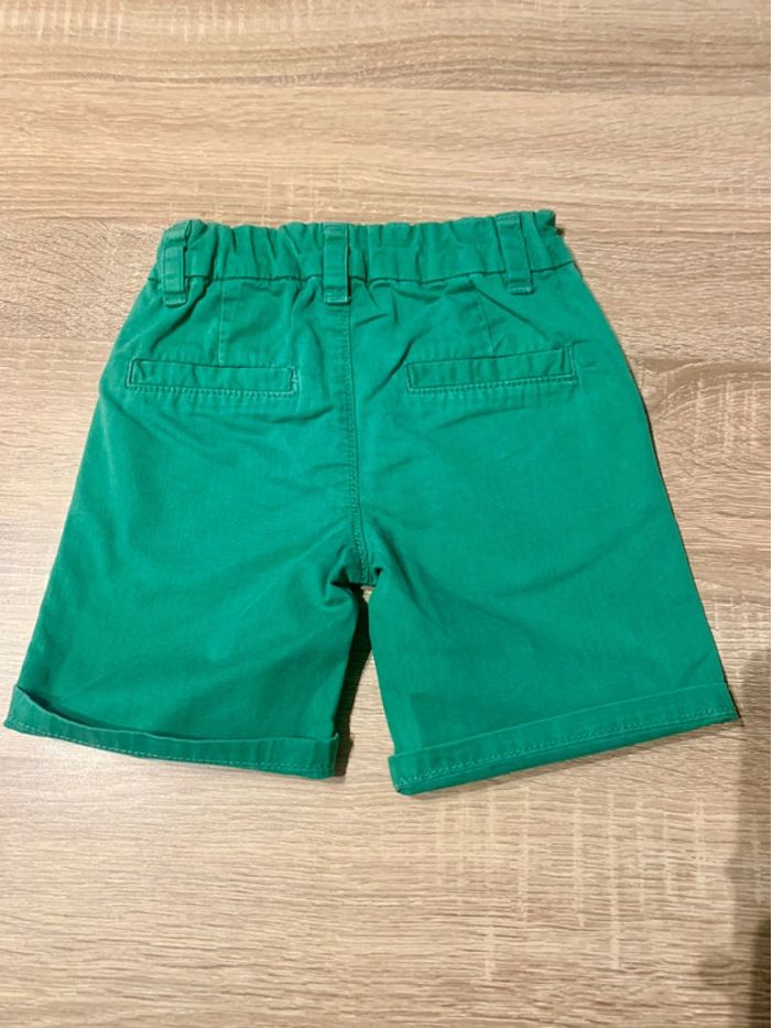 Short vert Kiabi 3 ans - photo numéro 2
