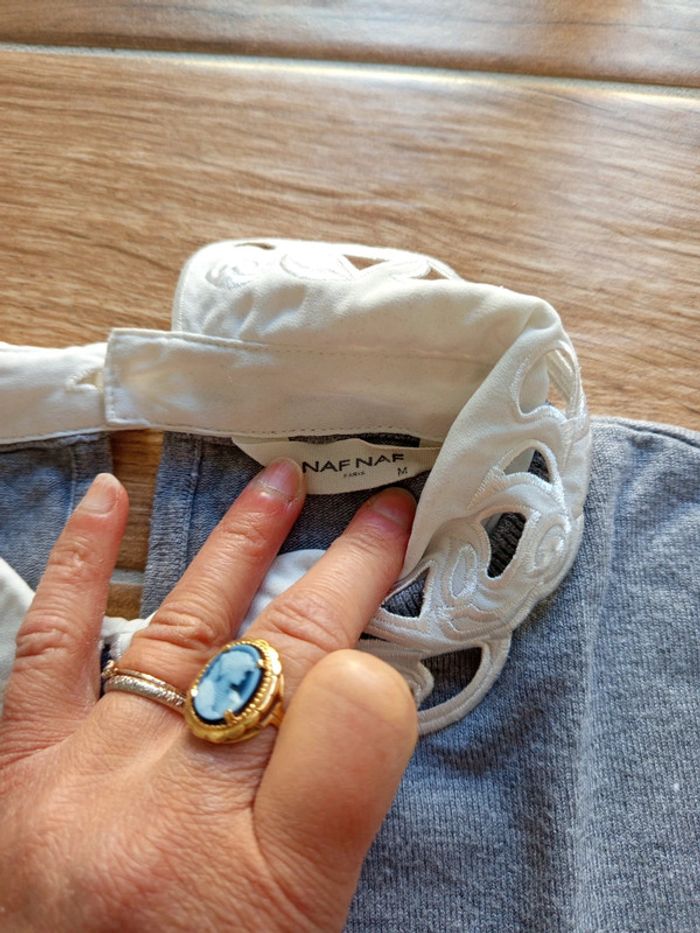 Pull chemise 2 en 1 gris avec col dentelle Naf Naf - photo numéro 3