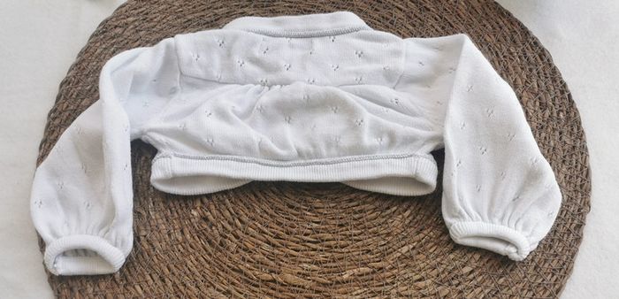 Gilet 👣 court boléro, blanc et argenté, tape à l'œil, 3 mois - photo numéro 4