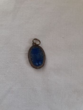 Pendatif la vierge sans valeur