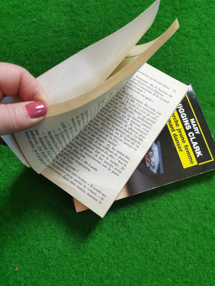 Mary Higgins Clark lot de 2 livres de poche - photo numéro 2