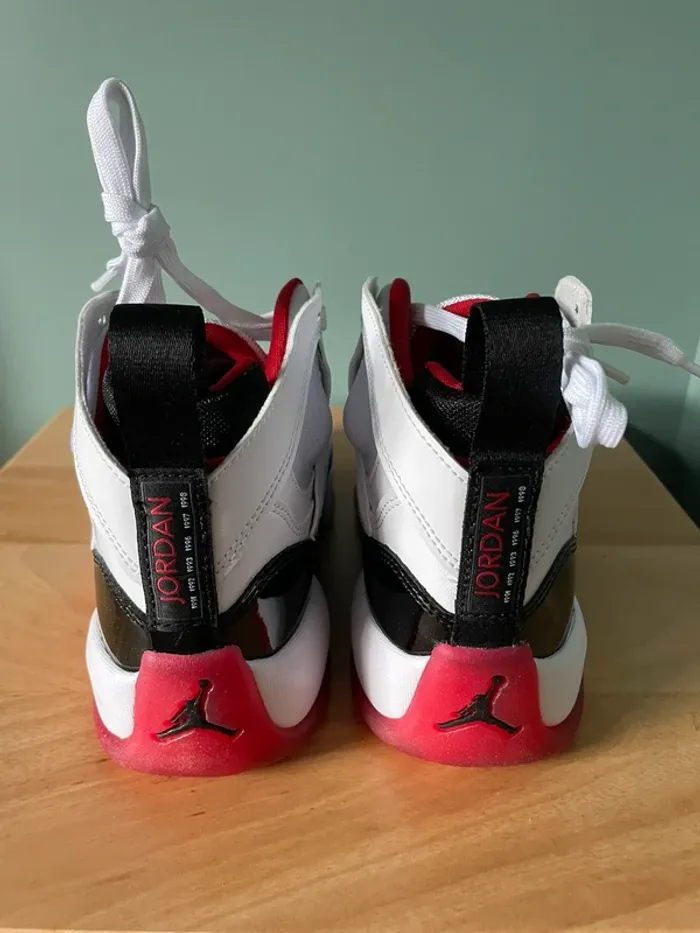 Jordan jumpmann taille 38 - photo numéro 2