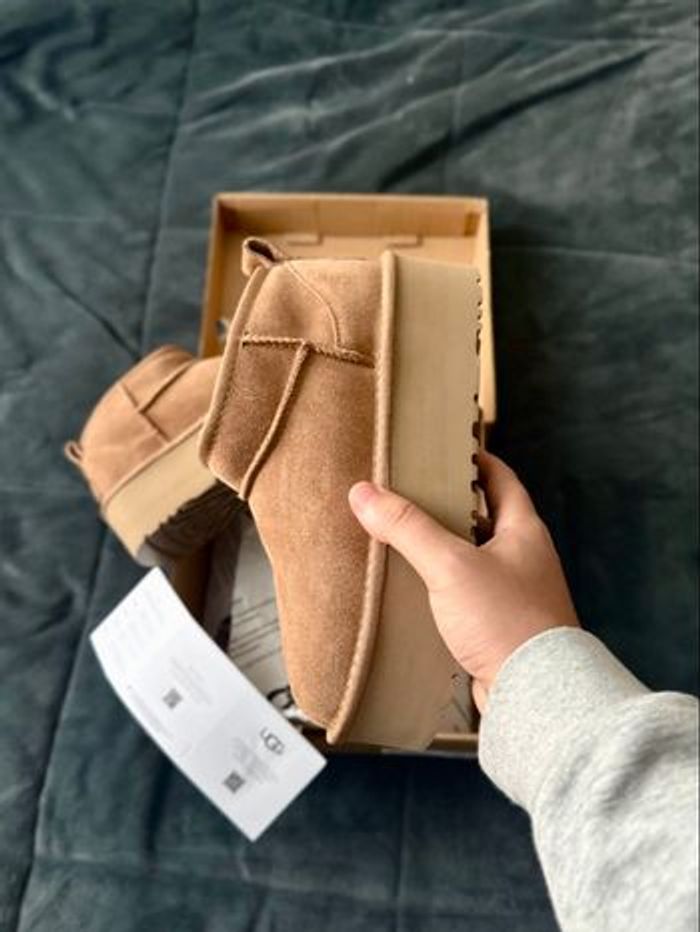 UGG Ultra Mini Platform – Chestnut – Taille 39 – 100% Authentiques - photo numéro 3