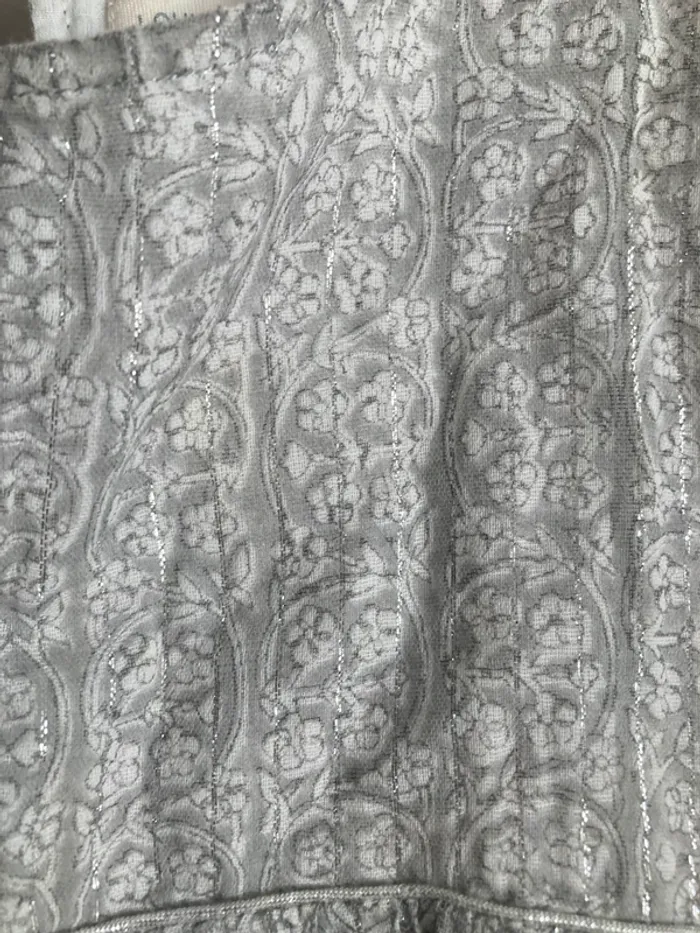 Louis Louise jolie robe vert d’eau et argentée 8 ans - photo numéro 3