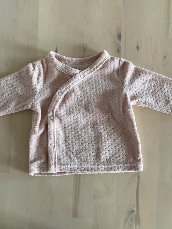 Lot 3 gilets - taille 1 mois - photo numéro 2