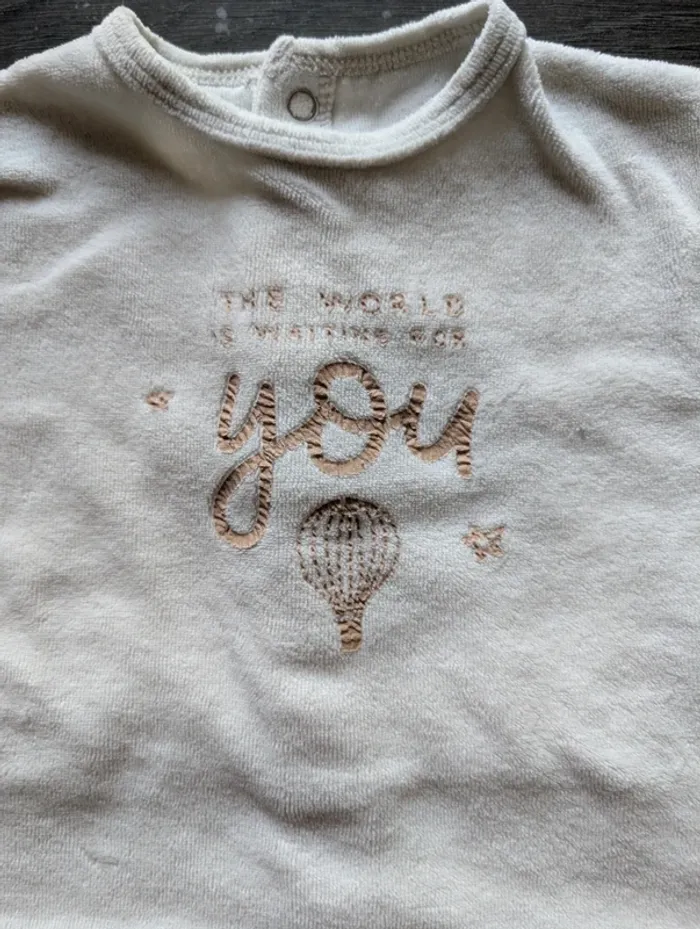Pyjama the world is waiting for you - photo numéro 3