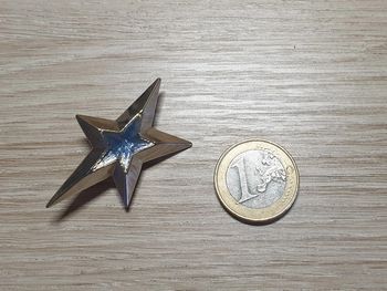 Magnifique broche vintage authentique mugler