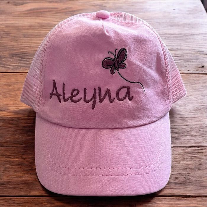 Casquette enfant personnalisée brodée - photo numéro 2