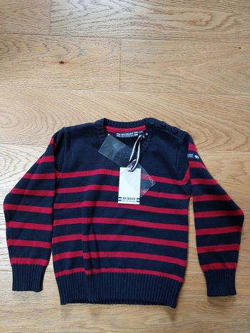 Pull hublot 6 ans neuf