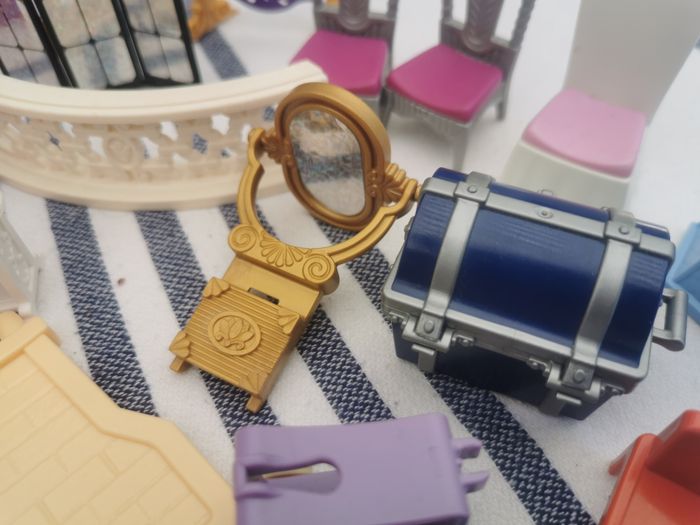 Gros lot de 42 pièces détachées Playmobil château et autres - photo numéro 3
